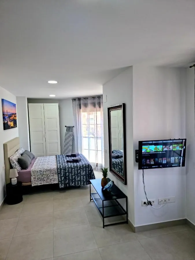 Apartamentos Elemar Free Luggage Storage Malaga
