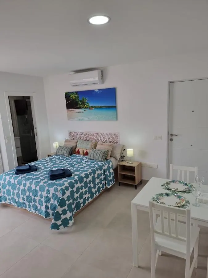 Apartamentos Elemar Free Luggage Storage Μάλαγα