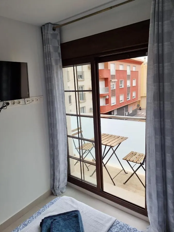 Apartamentos Elemar Free Luggage Storage مالقة شقة