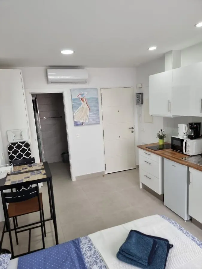 Apartamentos Elemar Free Luggage Storage مالقة شقة