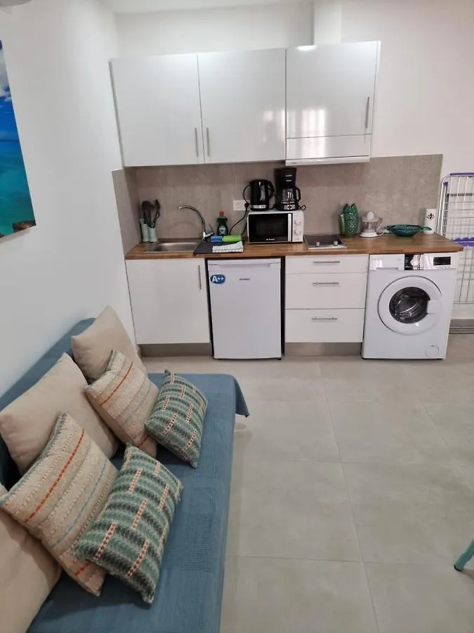 Apartamentos Elemar Free Luggage Storage مالقة
